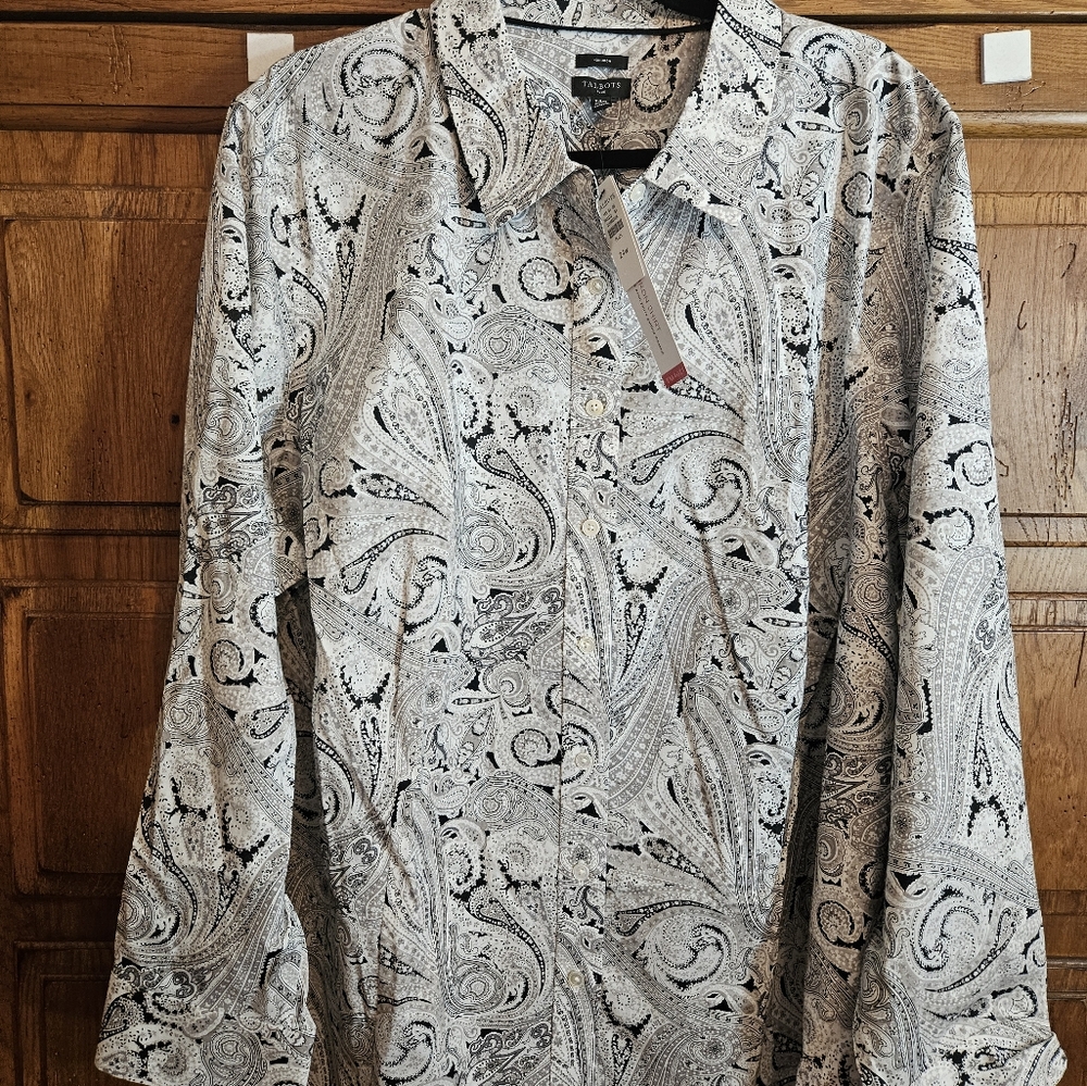 Talbots Nwt Button Down Shirt. - image 1
